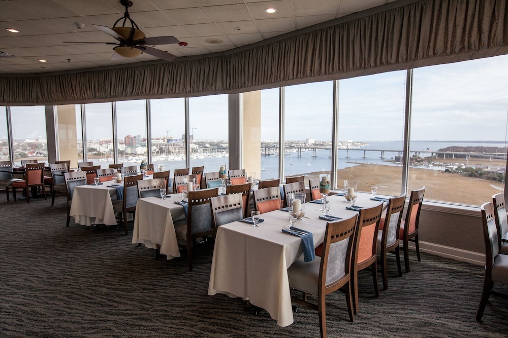 Holiday Inn Charleston Riverview by IHG - photo 30