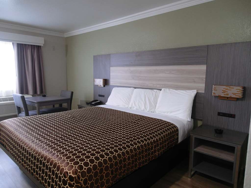 Americas Best Value Inn Rialto - photo 17