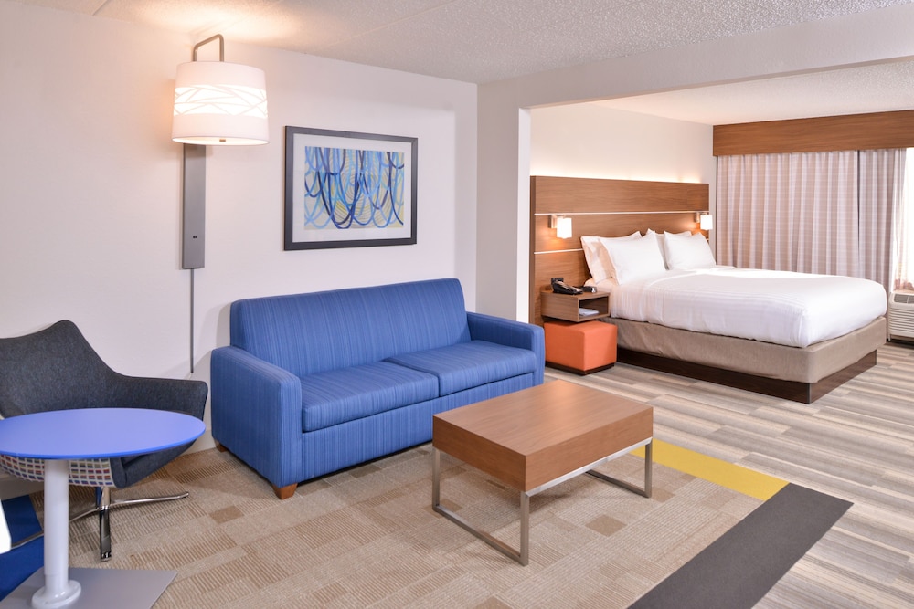 Holiday Inn Express & Suites Indianapolis Dtn Conv Ctr Area by IHG - photo 23