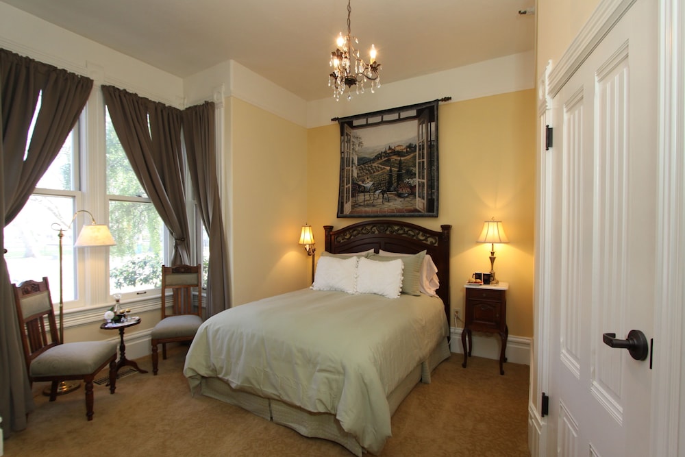 Hennessey House - photo 9