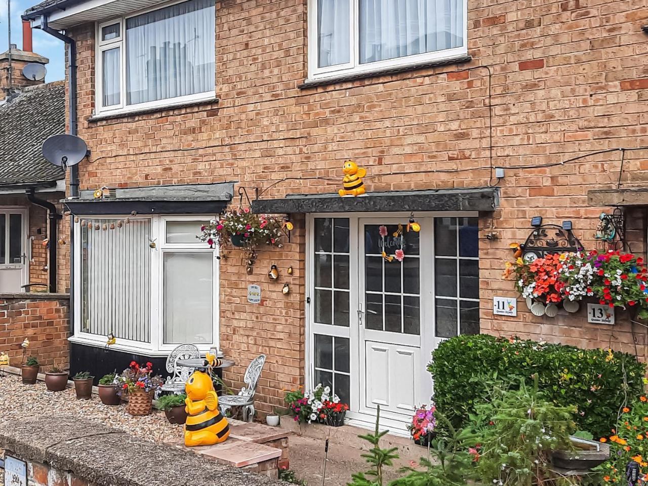 The Bee Happy House — 4-Star Luxury Hotel in Filey, United Kingdom