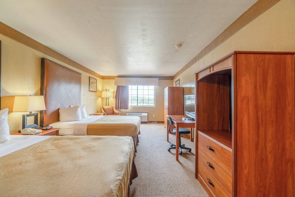Texan Inn By Oyo Beeville Us 181 - photo 30