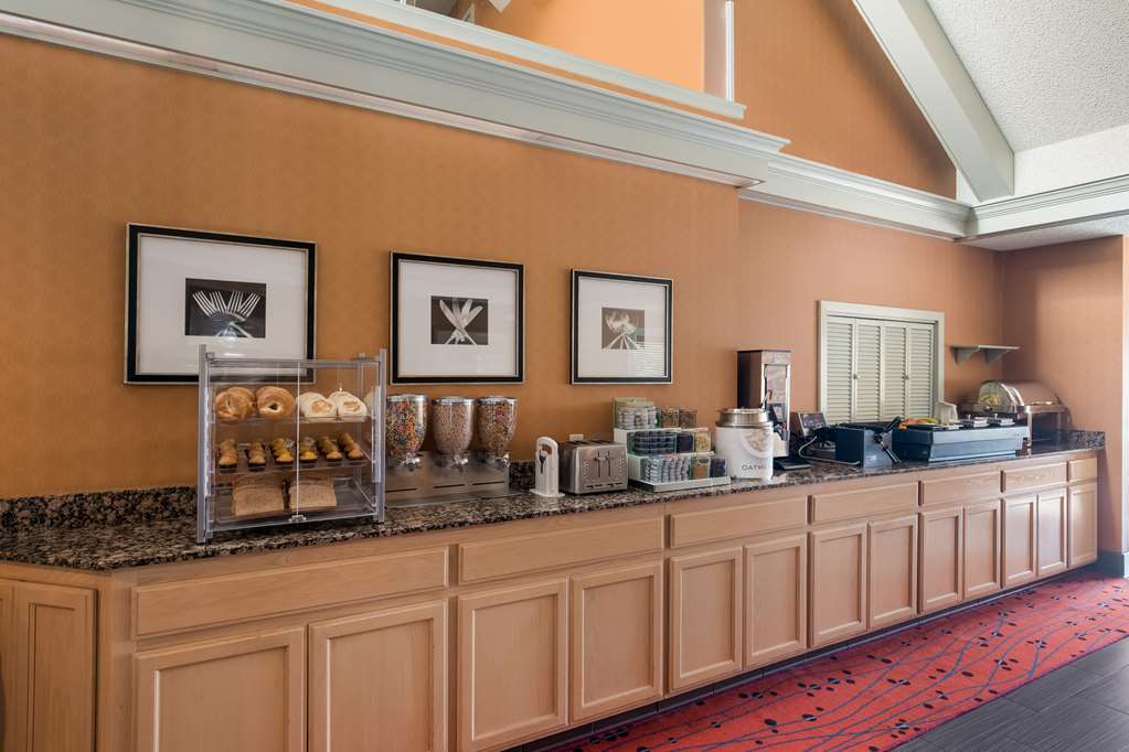 SenS Suites Livermore SureStay Collection by Best Western - photo 43