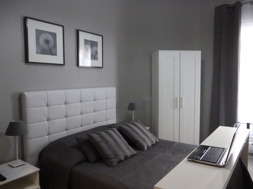 H tel Le Floreal in Lille, France