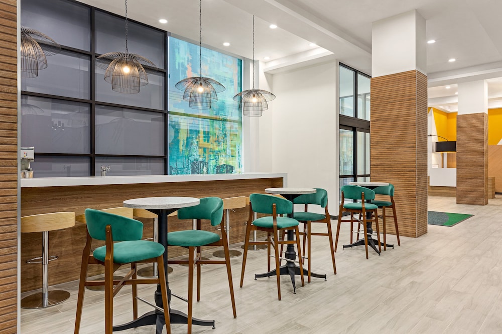 Holiday Inn Long Island City LaGuardia West - photo 7