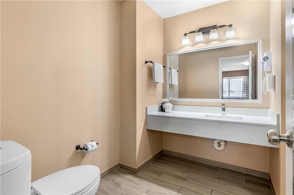 Quality Inn & Suites Plano East Richardson - photo 16