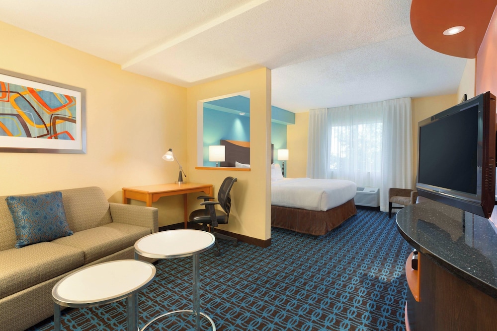 Fairfield Inn & Suites Bismarck North - photo 6