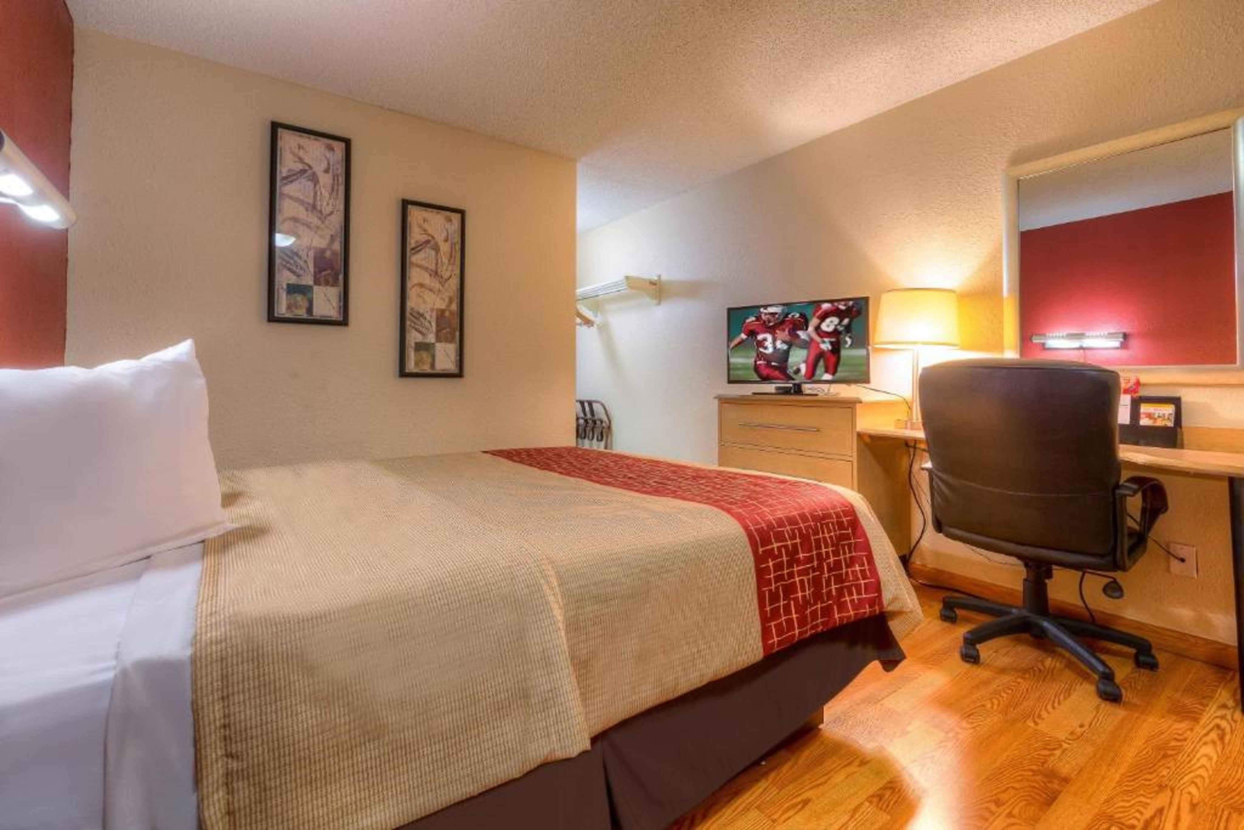 Red Roof Inn Tulsa - photo 6
