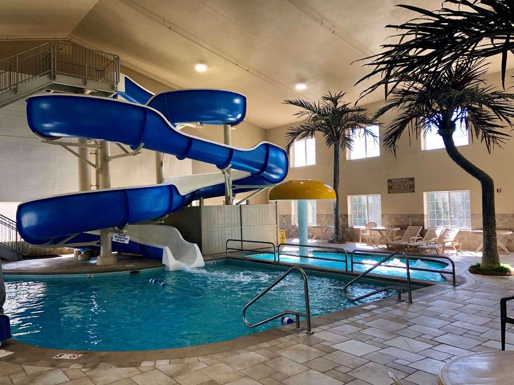 Country Inn & Suites by Radisson Bismarck Waterpark - photo 8