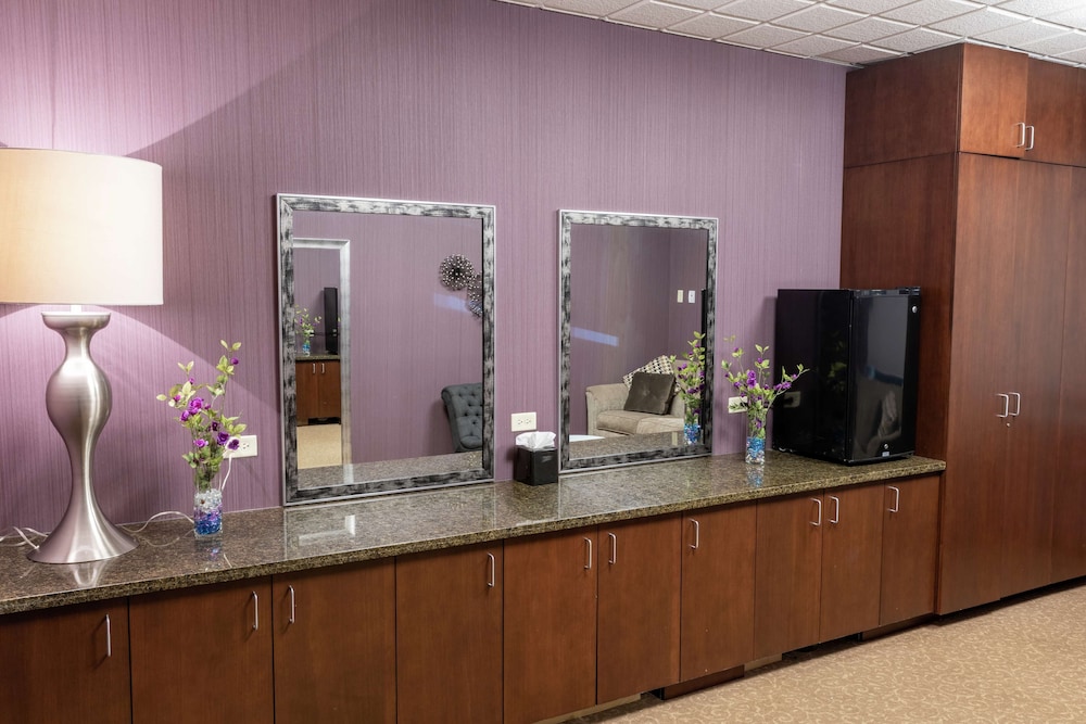 Hilton Garden Inn Des Moines West - photo 81
