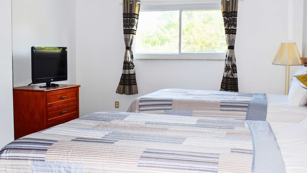 Magnuson Hotel Extended Stay Canton Ohio - photo 6