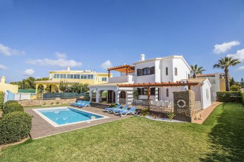 Villa Magali — 4-Star Luxury Hotel in Albufeira, Portugal