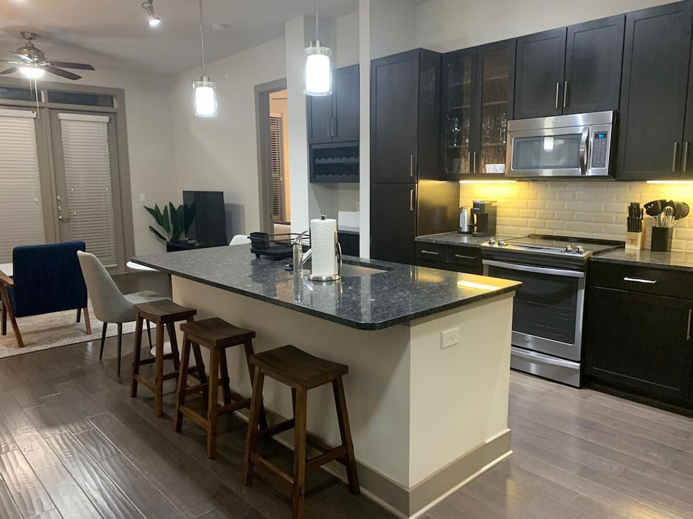 Relax at Cityline I Premium 2BR in Dallas in Plano, United States