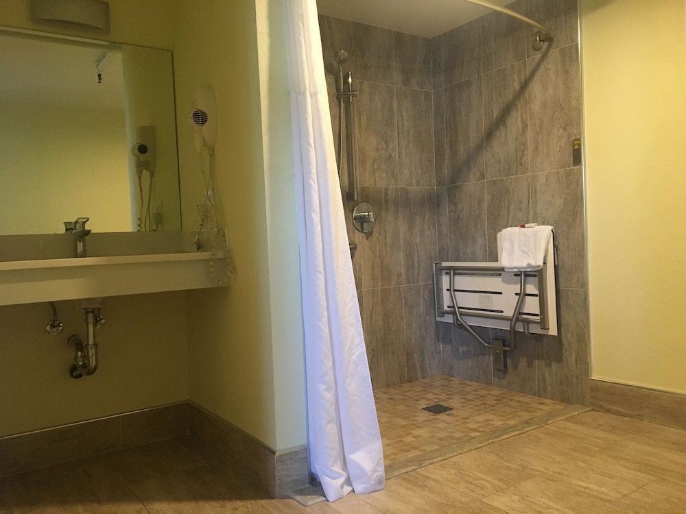 Travelodge by Wyndham Fairfield Napa Valley - photo 19