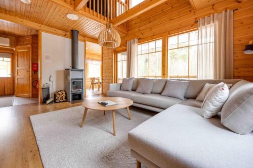 Lomamökki Himos Taivaanranta — 4-Star Luxury Hotel in Jaemsae, Finland