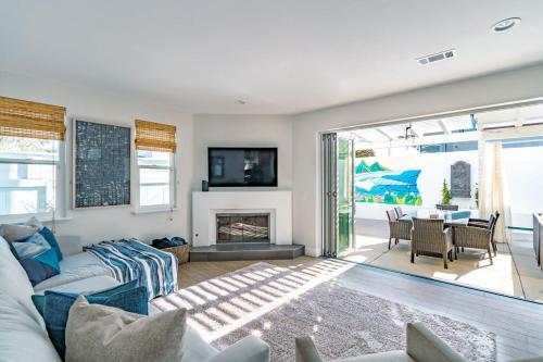 Upscale Beach Cottage a Block to the Beach Sauna — 4-Star Luxury Hotel in Encinitas, United States