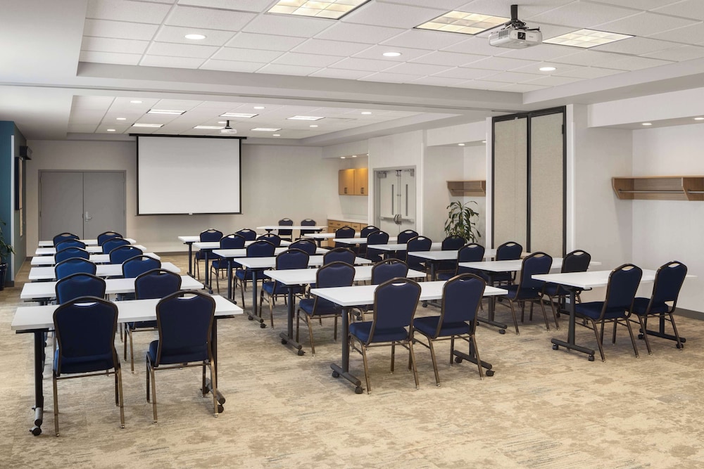 Hilton Garden Inn Spokane Airport - photo 46