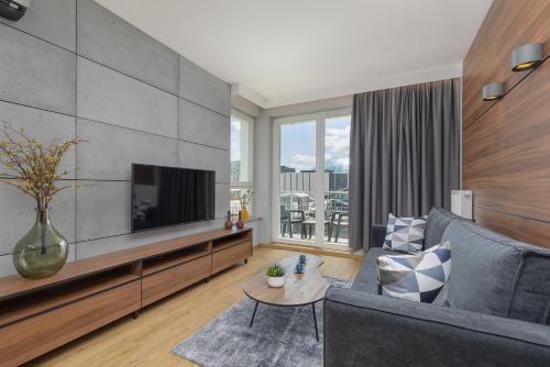 Nowoczesny Apartament z Parkingiem w Centrum Szczecina by Noclegi Renters — 4-Star Luxury Hotel in Szczecin, Poland