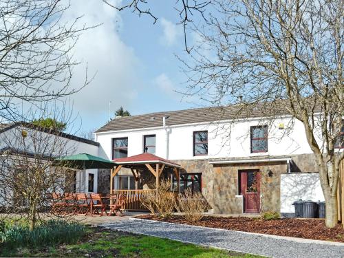 Ysgubor Wen — 4-Star Luxury Hotel in Burry Port, United Kingdom