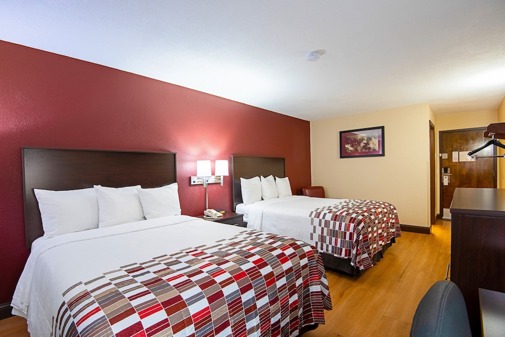 Red Roof Inn Cameron - photo 13