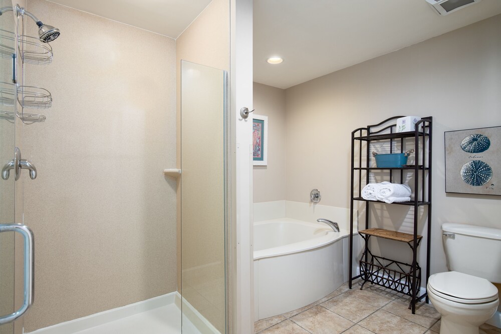 Boardwalk Beach Resort 310 Two Bedroom Condo - photo 21