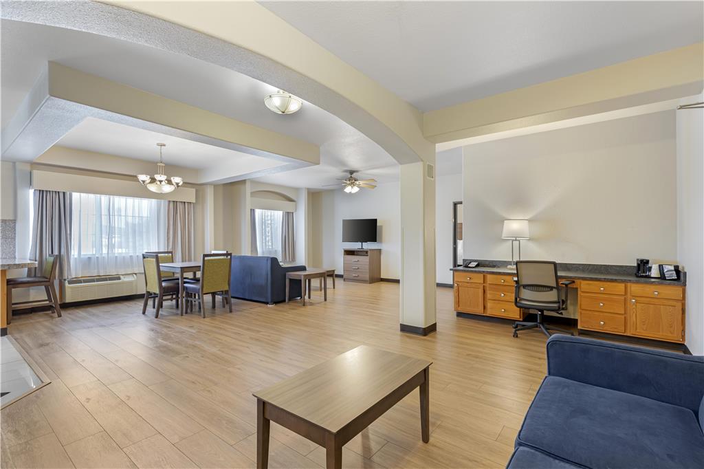 Best Western Firestone Inn & Suites - photo 25