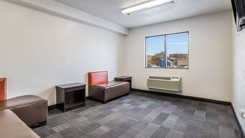 Motel 6 Elk Grove Village IL - photo 25