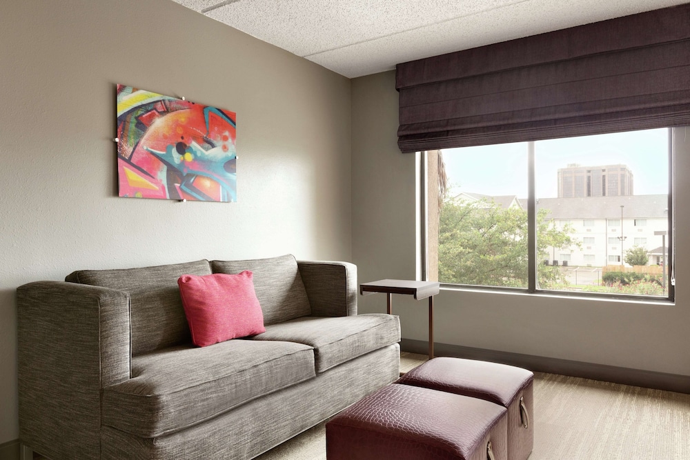 Hampton Inn Houston Brookhollow - photo 17