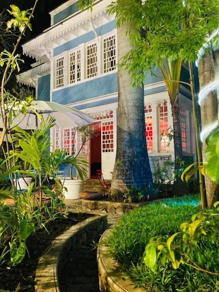 Villa Angélique — 4-Star Luxury Hotel in Saint-Denis, Réunion