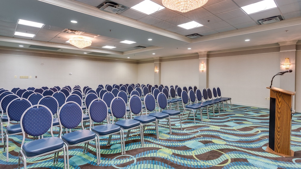 Holiday Inn Express Washington DC SW Springfield - photo 38
