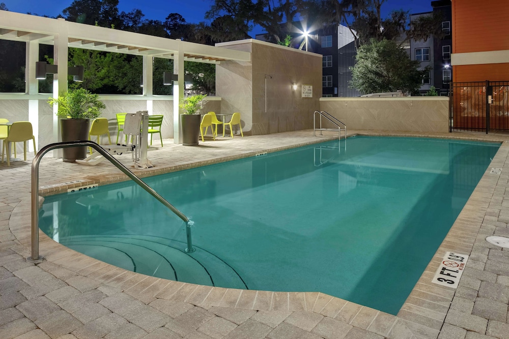 Home2 Suites by Hilton Gainesville Medical Center - photo 34