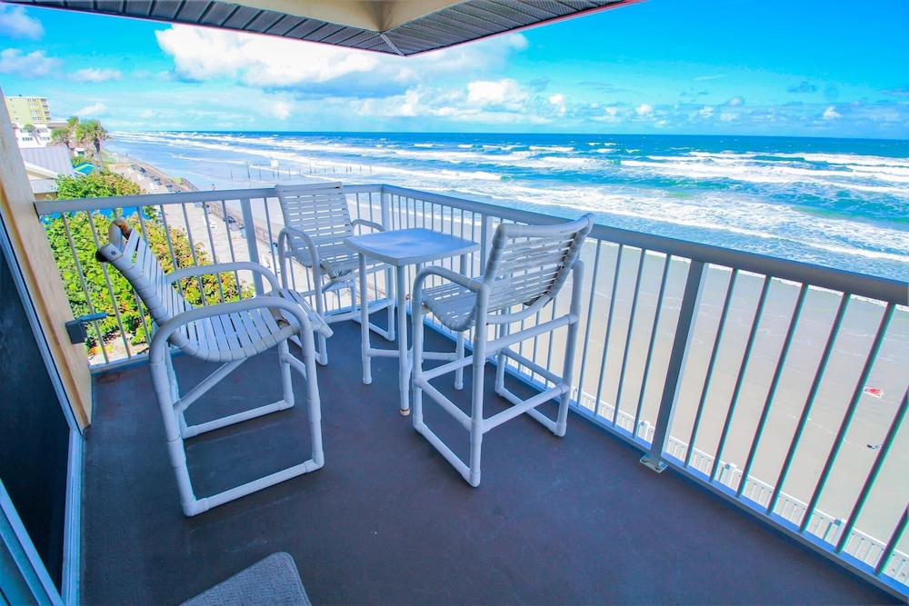 Point East 301 — 4-Star Luxury Hotel in New Smyrna Beach, United States