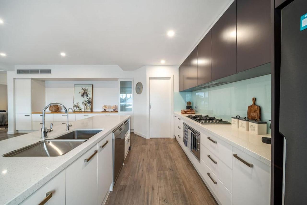 Level Up Henley — 4-Star Luxury Hotel in Grange, Australia