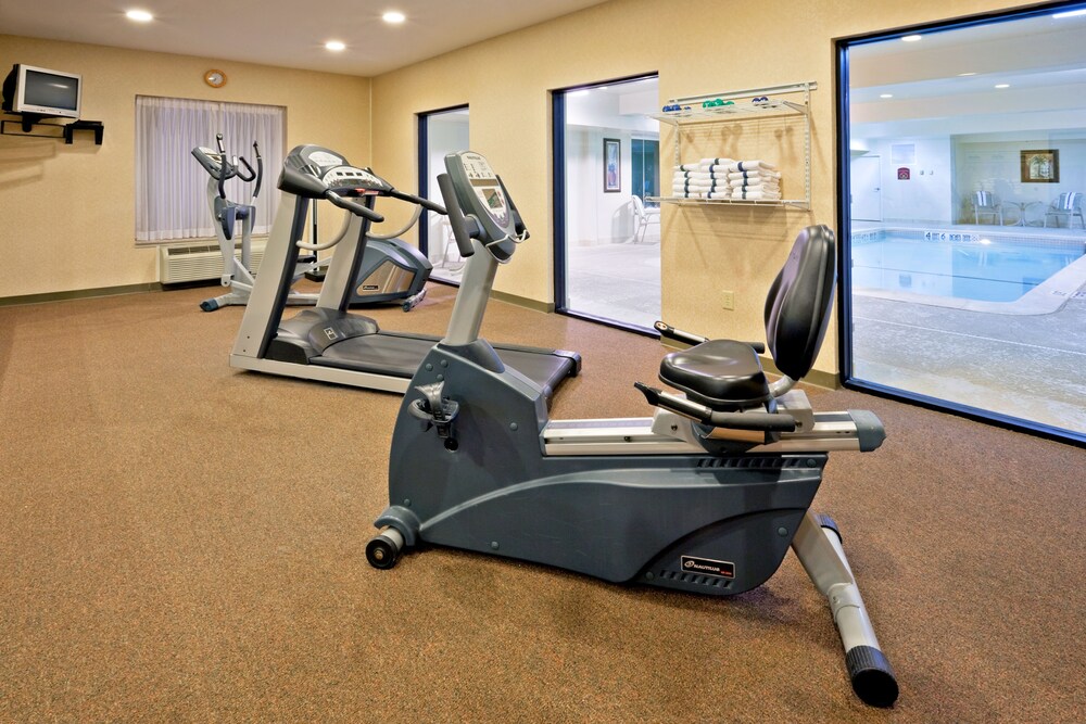 Holiday Inn Express Suites Clifton Park by IHG - photo 33