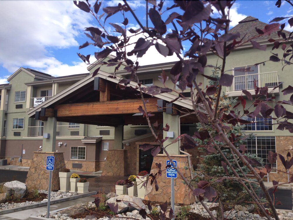 Holiday Inn Express & Suites Fraser Winter Park Area by IHG - photo 40