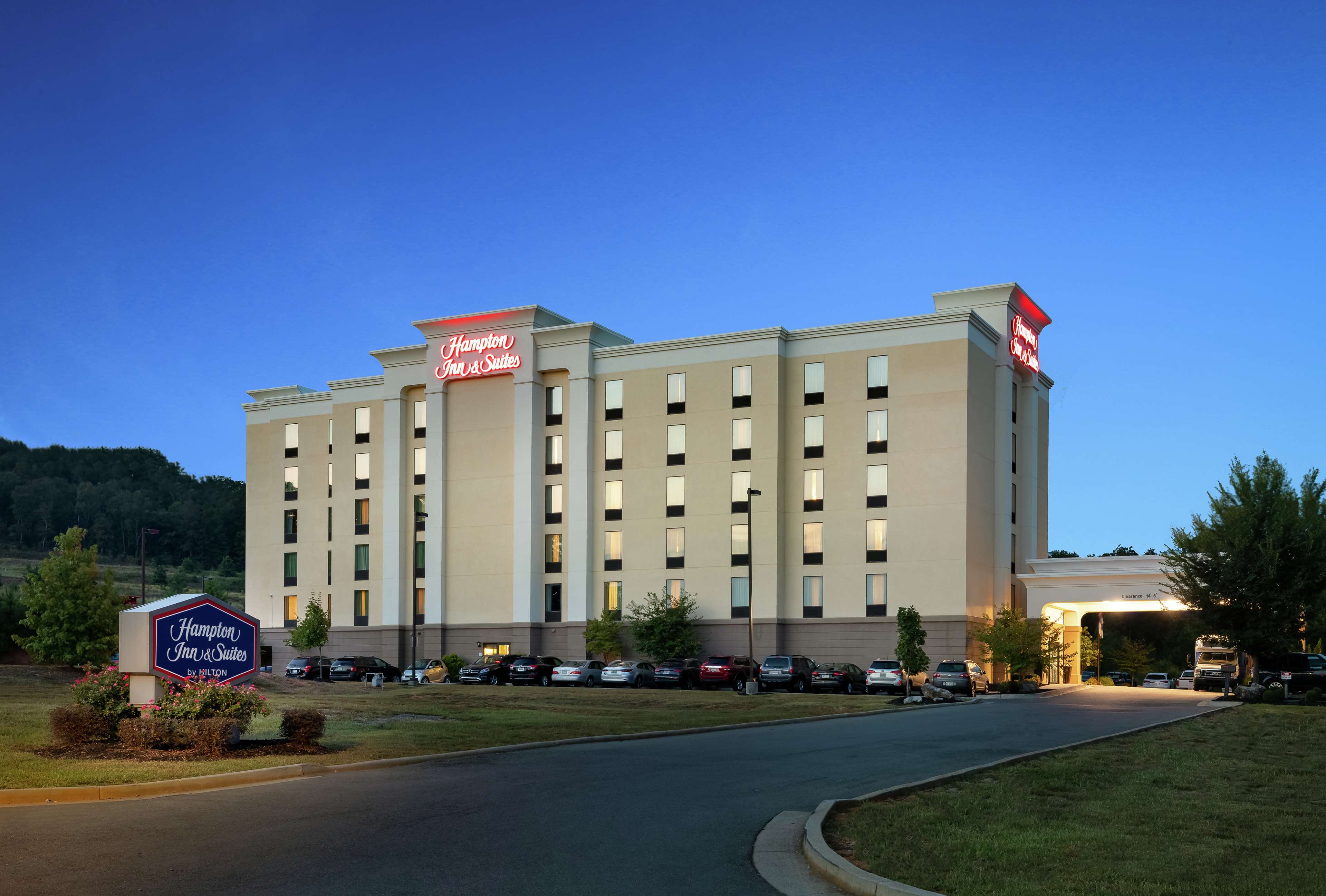 Hampton Inn & Suites Adairsville Calhoun Area — hotel in Adairsville