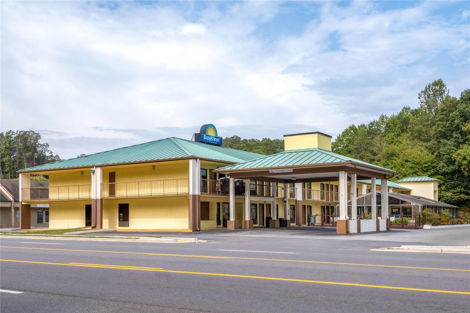Days Inn By Wyndham Murphy — Murphy