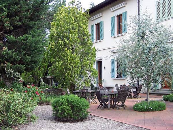 Villa del Pino — 4-Star Luxury Hotel in Poggibonsi, Italy