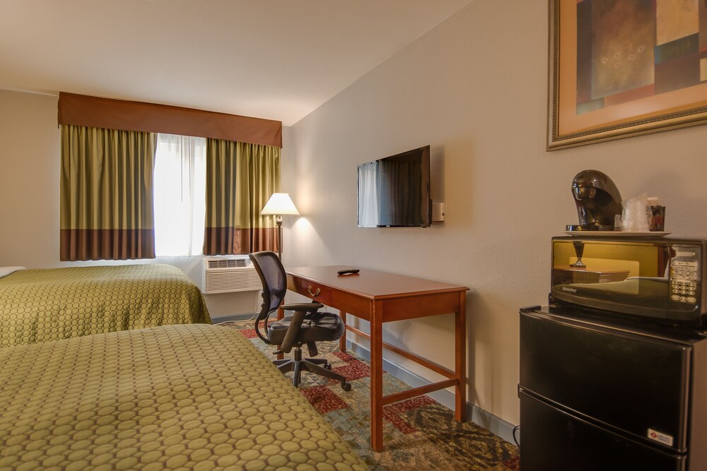 Americas Best Value Inn Hayward - photo 11
