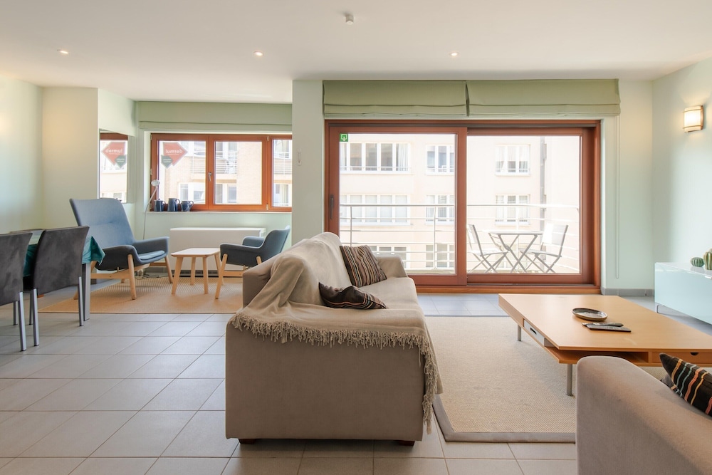 Apartment With Terrace and Side sea View — 4-Star Luxury Hotel in Ostend, Belgium