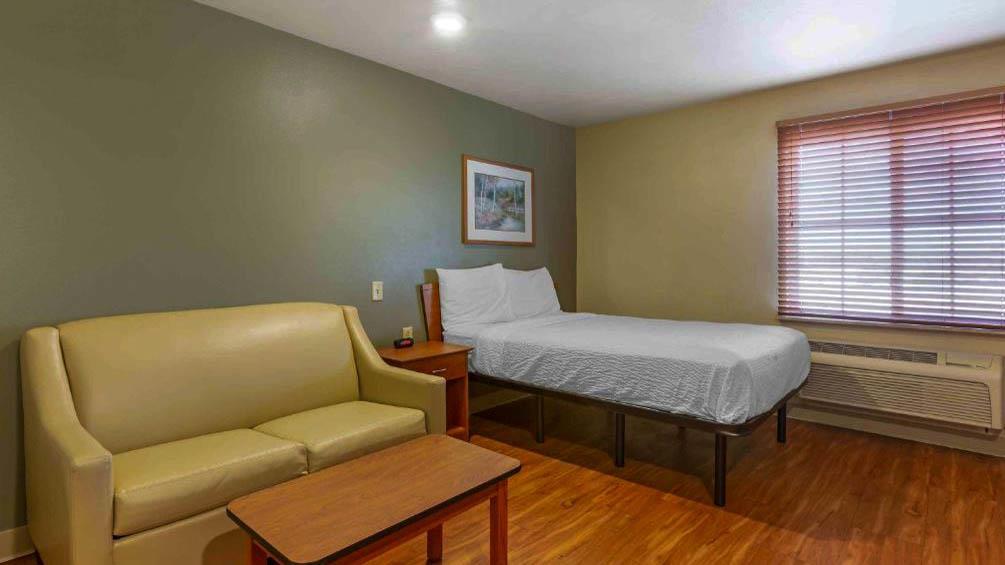 Studio 6 Extended Stay Bossier City LA Shreveport - photo 9