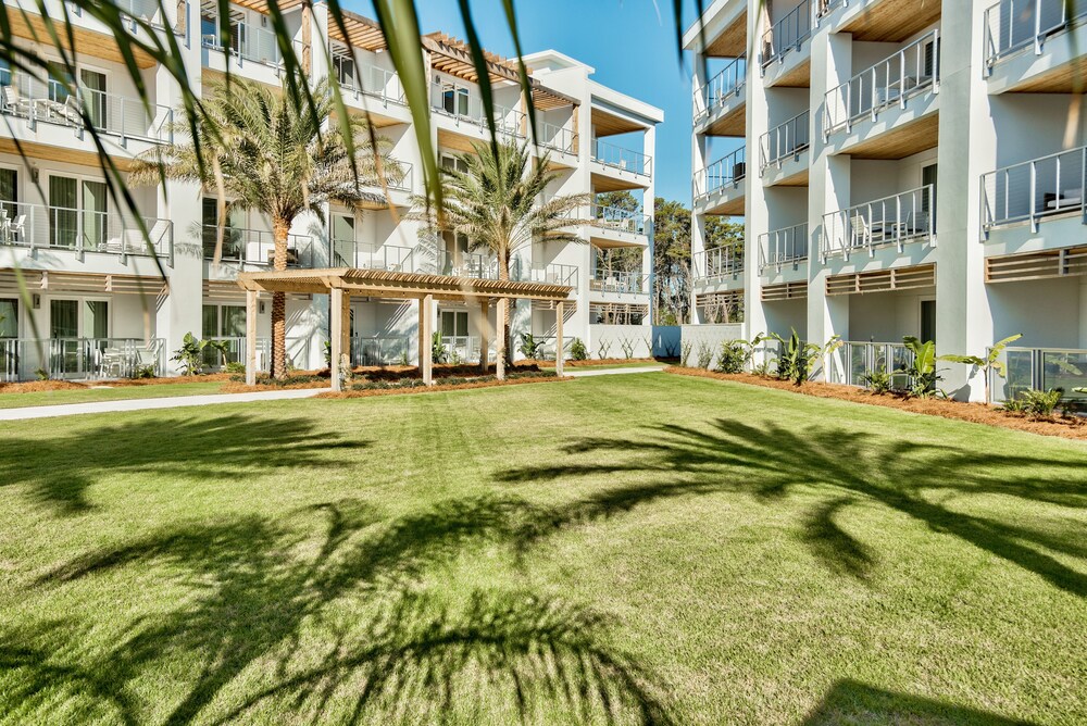 The Pointe - photo 90