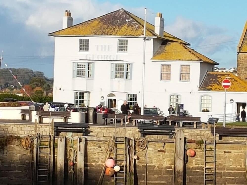 The George - last minute hotel in Bridport