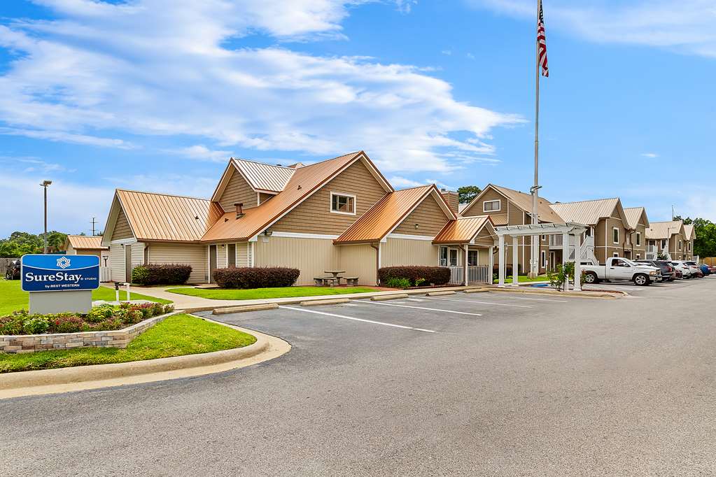 SureStay Studio by Best Western Pensacola - photo 11