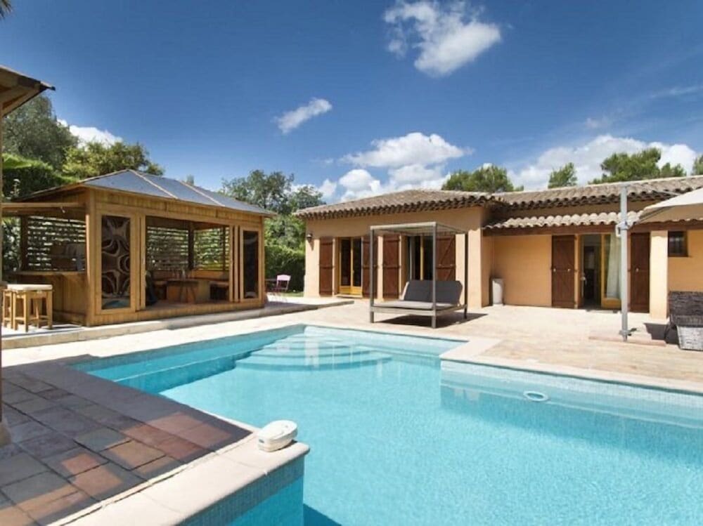 Domaine les Cigales — 5-Star Luxury Hotel in Mouans-Sartoux, France