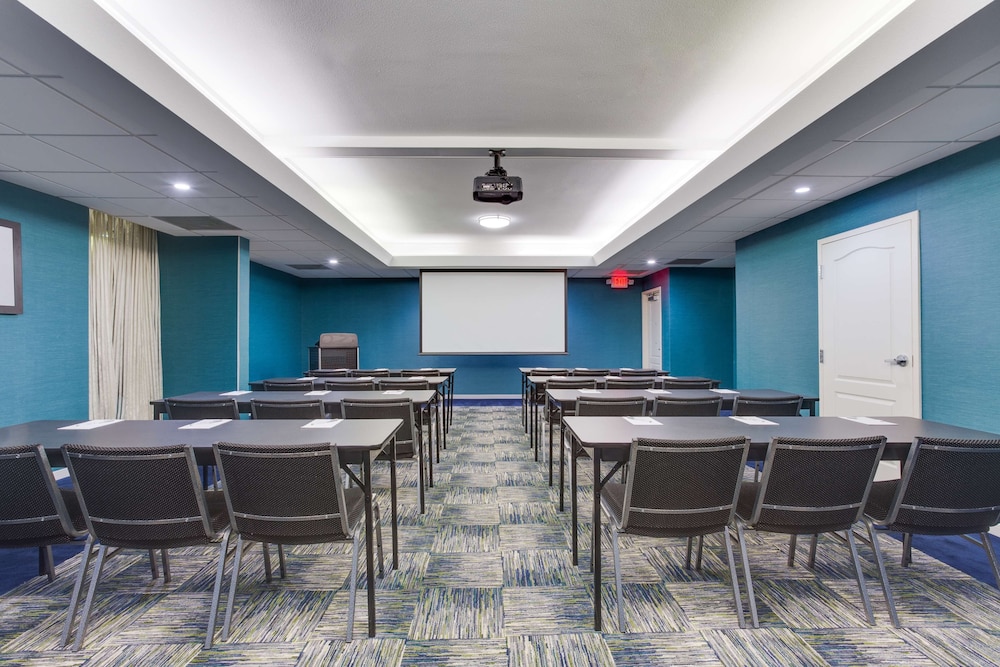 Hampton Inn Norcross - photo 39