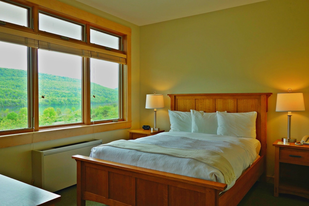 Nature Inn At Bald Eagle — Howard — photo 3