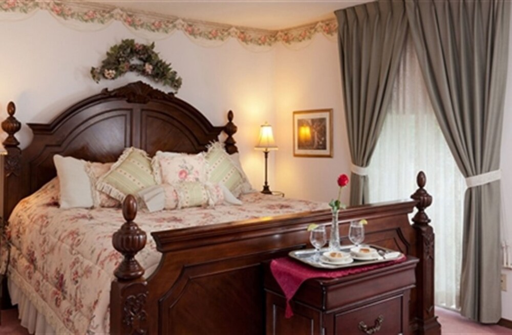 The Roosevelt Inn - photo 20