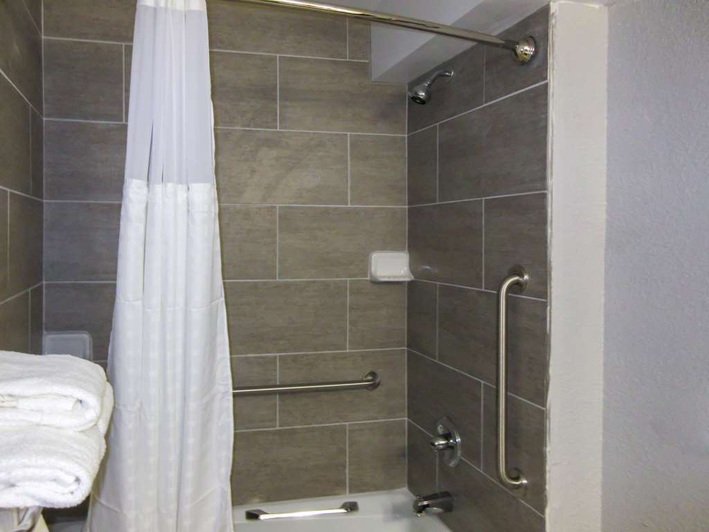 Quality Inn & Suites Hammond Near I 8090 - photo 15