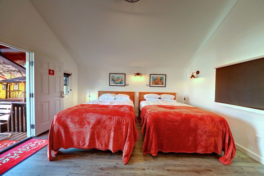Seaview Motel & Cottages - photo 8